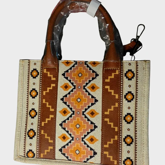 Wrangler Women's Tan and Brown Patterned Tote Bag - Picture 2 of 3